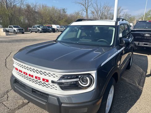 New 2025 Ford Bronco Sport Heritage w/ Convenience Package AWD/4WD image 17