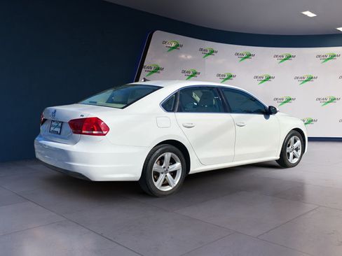 Used 2012 Volkswagen Passat 2.5 SE FWD image 3