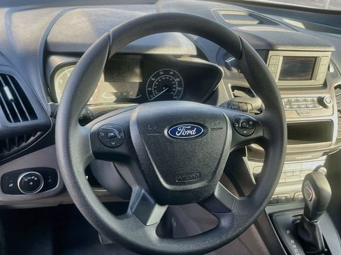 Used 2023 Ford Transit Connect XL FWD image 11