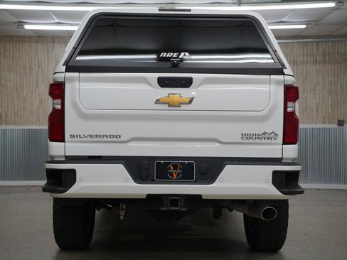 Used 2022 Chevrolet Silverado 2500 High Country w/ Safety Package II AWD/4WD image 9