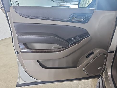 Used 2015 Chevrolet Tahoe LT AWD/4WD image 34