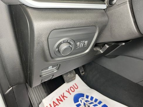 Used 2024 Jeep Grand Cherokee L Altitude image 16