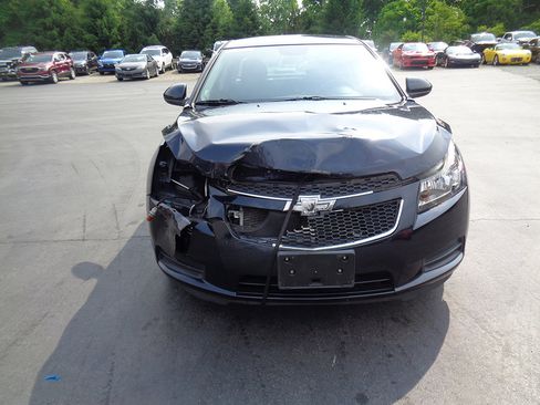 Used 2014 Chevrolet Cruze LT image 4