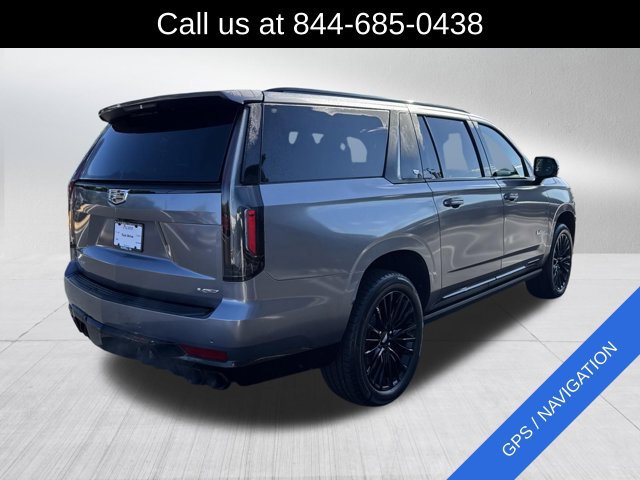 Used 2023 Cadillac Escalade ESV V AWD/4WD image 5