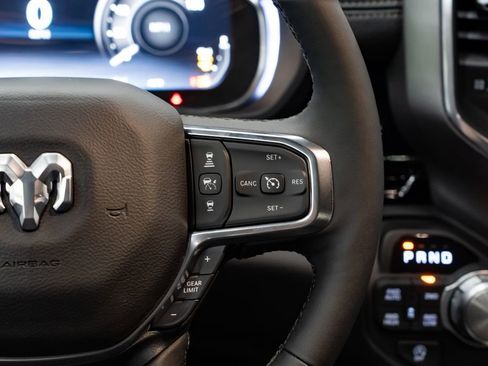 New 2026 RAM 1500 Laramie AWD/4WD image 17