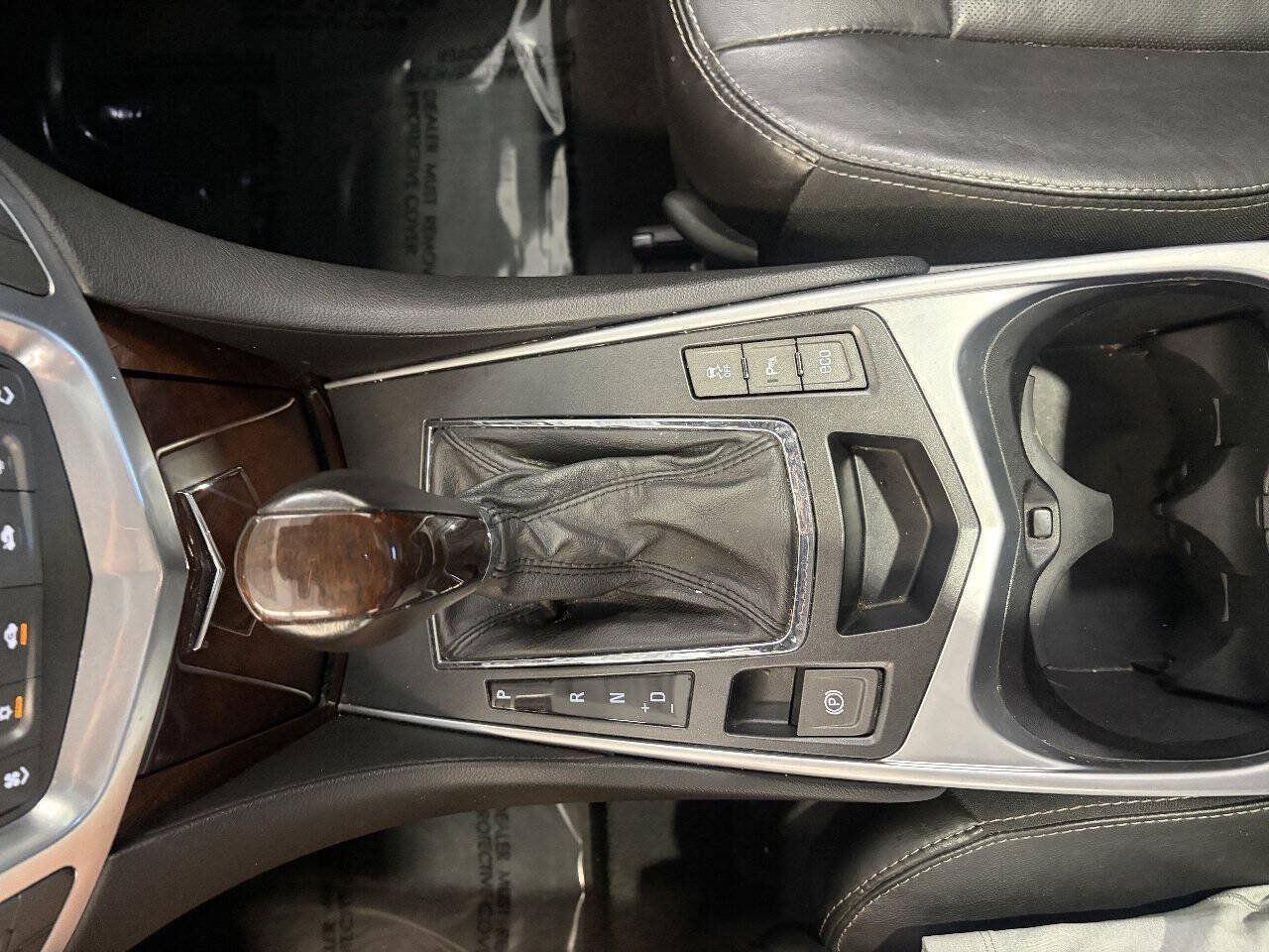 Used 2012 Cadillac SRX Luxury FWD image 18