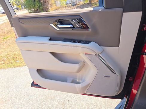 New 2026 GMC Yukon XL Denali w/ LPO, Floor Liner Package image 21