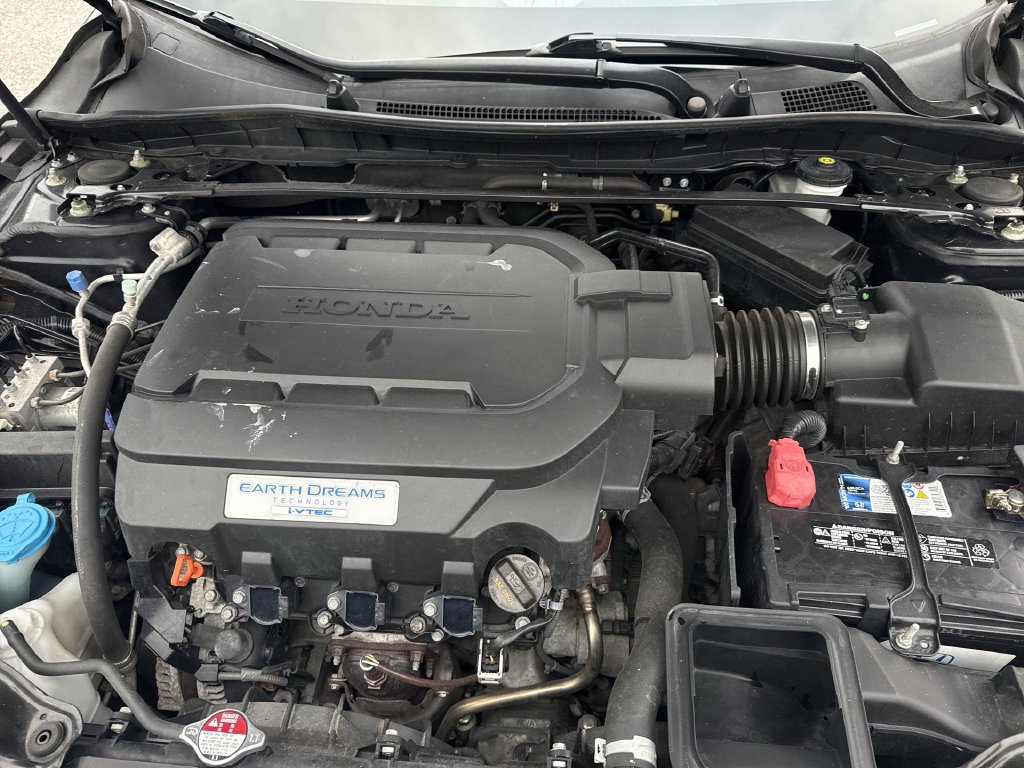 Used 2015 Honda Accord EX-L image 18