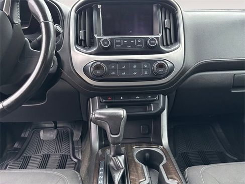 Used 2016 GMC Canyon SLE image 11