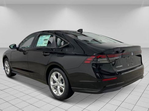 New 2025 Honda Accord LX image 3