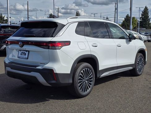 New 2025 Volkswagen Tiguan S image 4