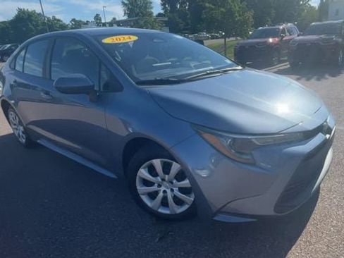 Used 2024 Toyota Corolla LE FWD image 8