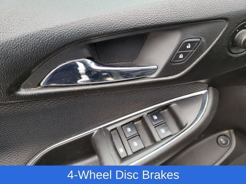 Used 2017 Chevrolet Cruze LT image 17