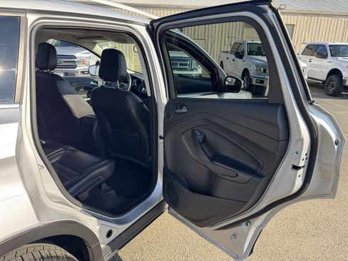 Used 2018 Ford Escape Titanium image 19