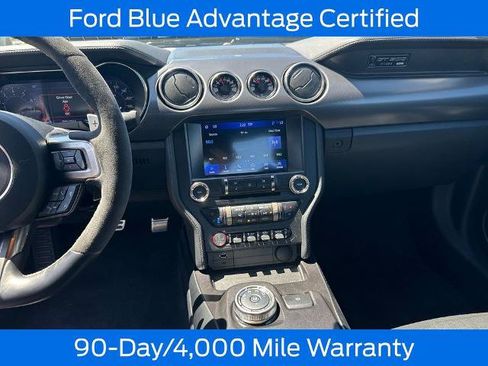 Used 2022 Ford Mustang Shelby GT500 w/ Technology Package RWD image 19