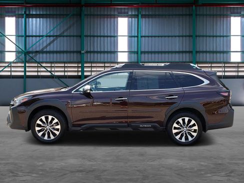 Used 2025 Subaru Outback Touring XT AWD/4WD image 2