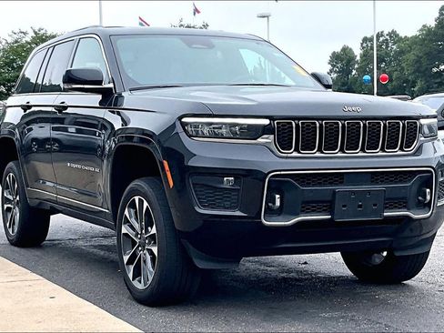 Used 2023 Jeep Grand Cherokee Overland AWD/4WD image 1