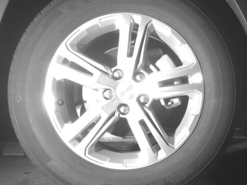 Used 2024 GMC Terrain SLE FWD image 20