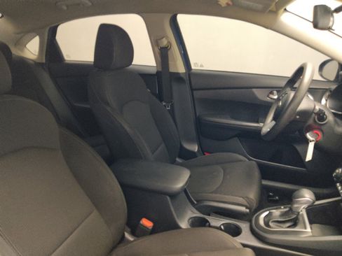 Used 2019 Kia Forte LXS FWD image 21