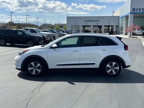 Used 2018 Kia Niro LX FWD image 20