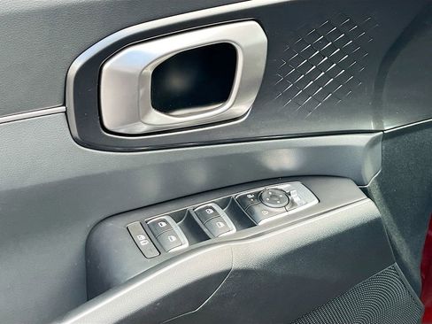 Certified 2025 Kia Sorento S w/ Panoramic Sunroof Package image 10