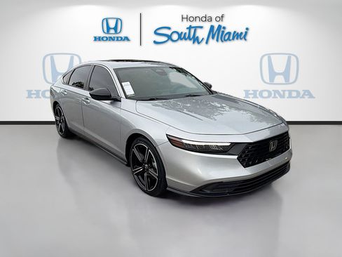 Used 2024 Honda Accord Sport image 1