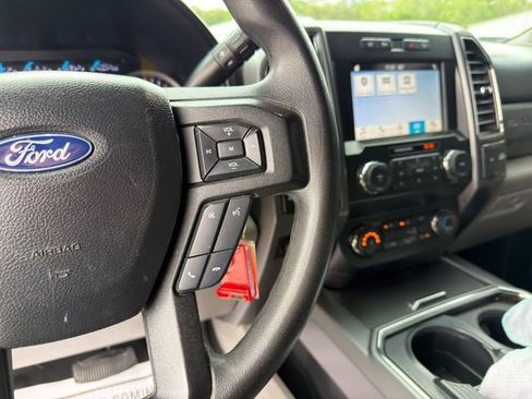 Used 2019 Ford F250 XLT w/ XLT Premium Package AWD/4WD image 32