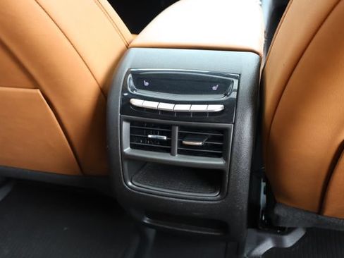 Used 2021 Cadillac XT5 Premium Luxury AWD/4WD image 39
