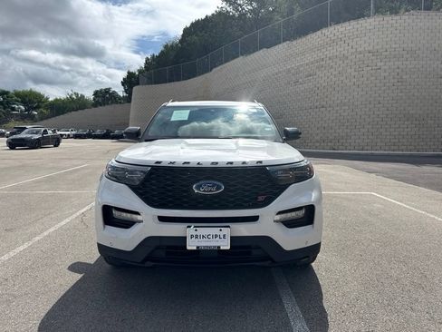 Used 2023 Ford Explorer ST w/ Equipment Group 401A AWD/4WD image 2