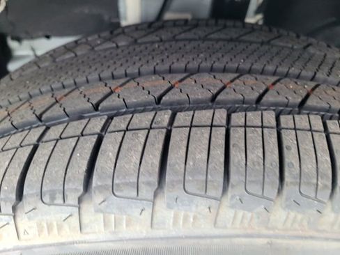 New 2026 Nissan Murano SL image 13