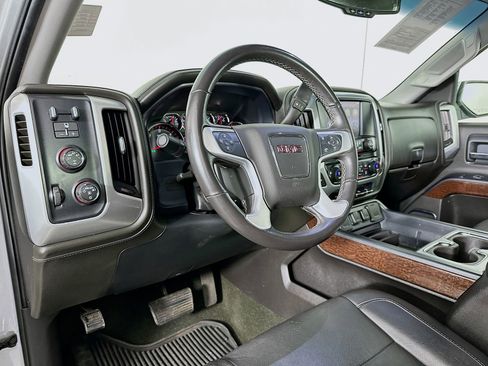 Used 2015 GMC Sierra 1500 SLT w/ SLT Crew Cab Value Package AWD/4WD image 10