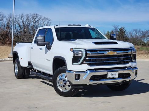 New 2026 Chevrolet Silverado 3500 LTZ w/ LTZ Plus Package AWD/4WD image 1