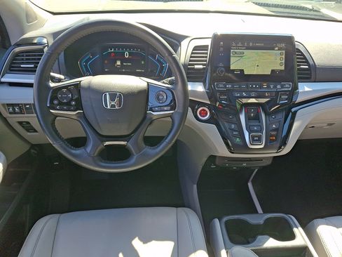 Certified 2023 Honda Odyssey Touring image 10