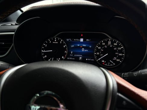 Used 2019 Nissan Maxima Platinum w/ Reserve Package FWD image 2