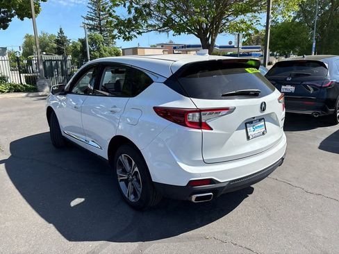 Used 2025 Acura RDX w/ Technology Package image 4