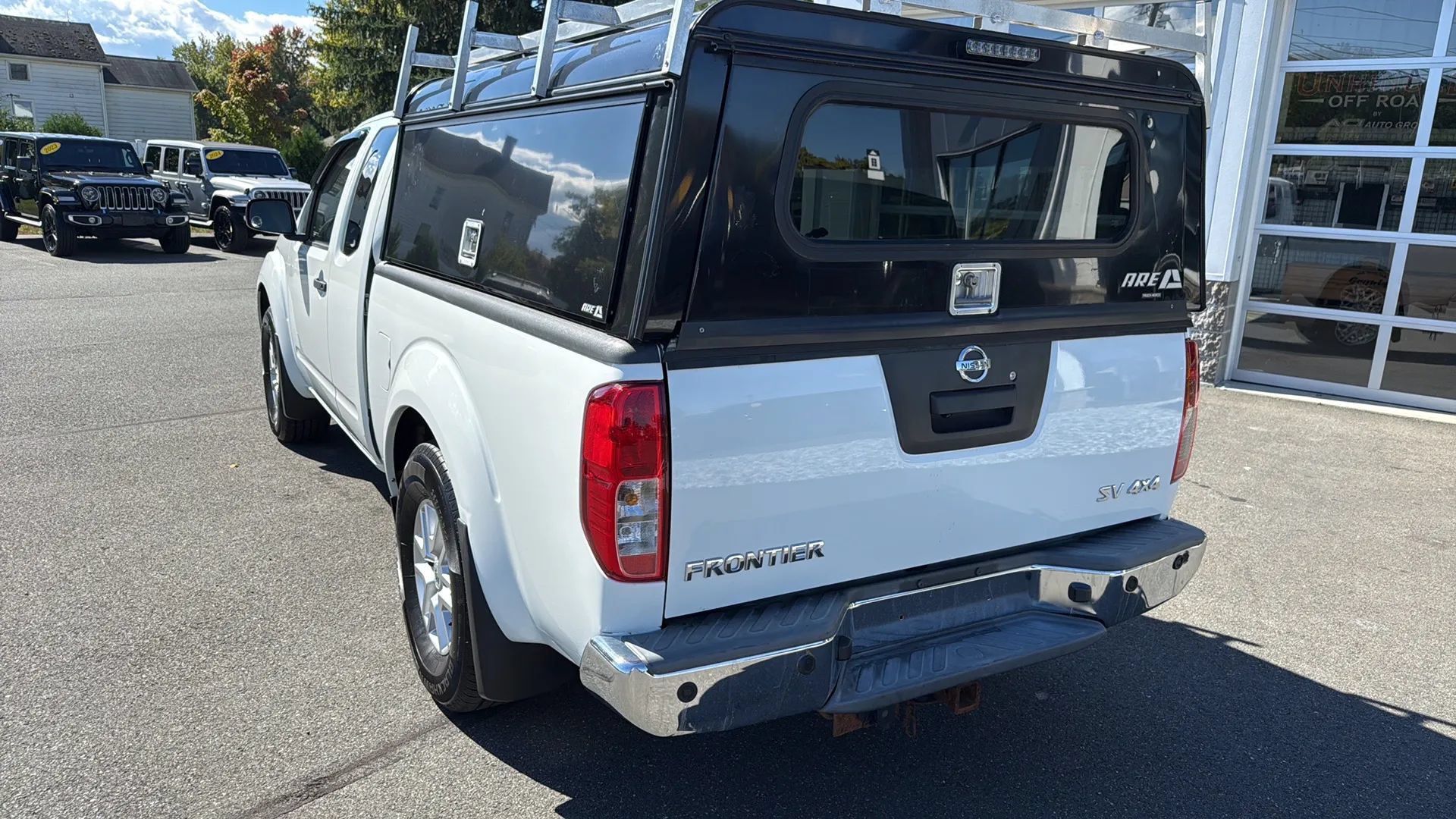 Used 2015 Nissan Frontier SV w/ SV Value Truck Package AWD/4WD image 20