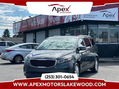 Used 2017 Kia Sedona LX w/ LX Essentials Premium Package