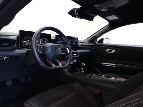 Used 2024 Ford Mustang GT RWD image 17