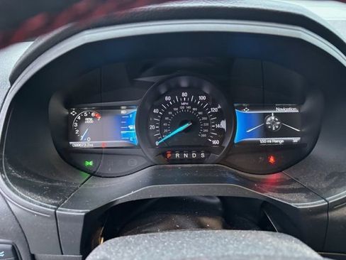 Used 2022 Ford Edge ST-Line w/ Class II Trailer Tow Package image 11