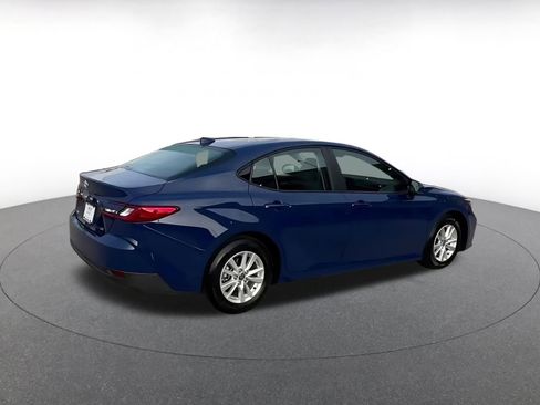 Used 2025 Toyota Camry LE image 14