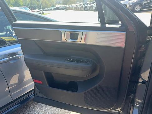 Used 2025 Hyundai Santa Fe SEL image 21