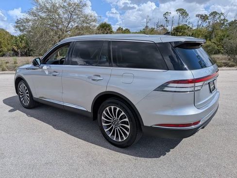 Used 2023 Lincoln Aviator Reserve AWD/4WD image 7