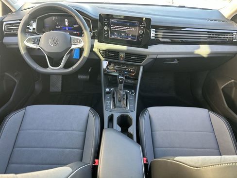 New 2026 Volkswagen Jetta SE FWD image 11