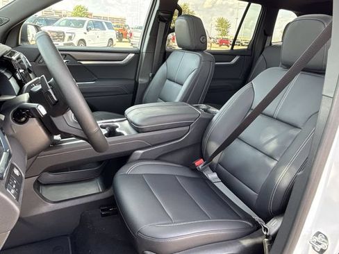 New 2026 GMC Acadia Elevation w/ Elevation Premium Package FWD image 21