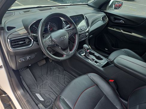Used 2024 Chevrolet Equinox RS w/ RS Leather Package AWD/4WD image 15