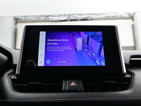 Used 2024 Toyota RAV4 LE image 18