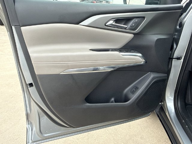 Used 2026 Chevrolet Traverse LT w/ Driver Confidence Package FWD image 23