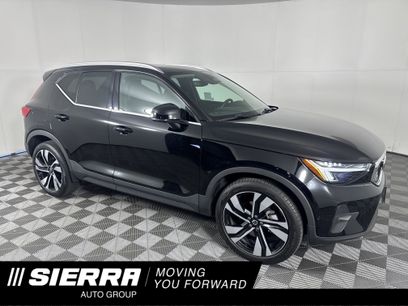 Used 2023 Volvo XC40 B5 Ultimate