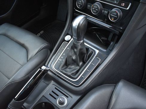 Used 2015 Volkswagen Golf SEL FWD image 23