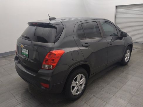 Used 2020 Chevrolet Trax LS FWD image 9